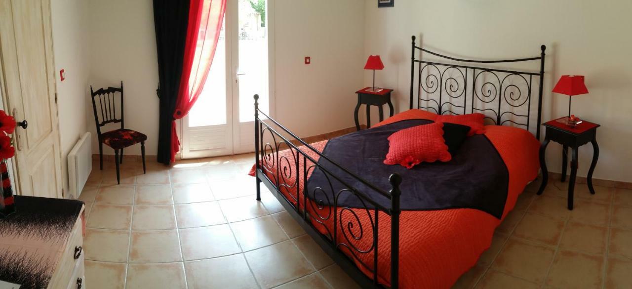 Les Galines Hotel Rians  Exterior photo